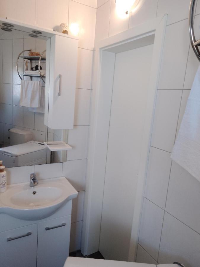Abelia Sea View Apartment Póla Kültér fotó