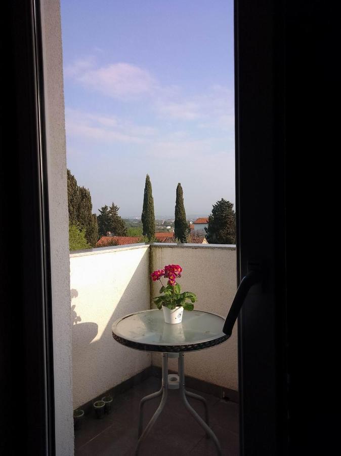 Abelia Sea View Apartment Póla Kültér fotó